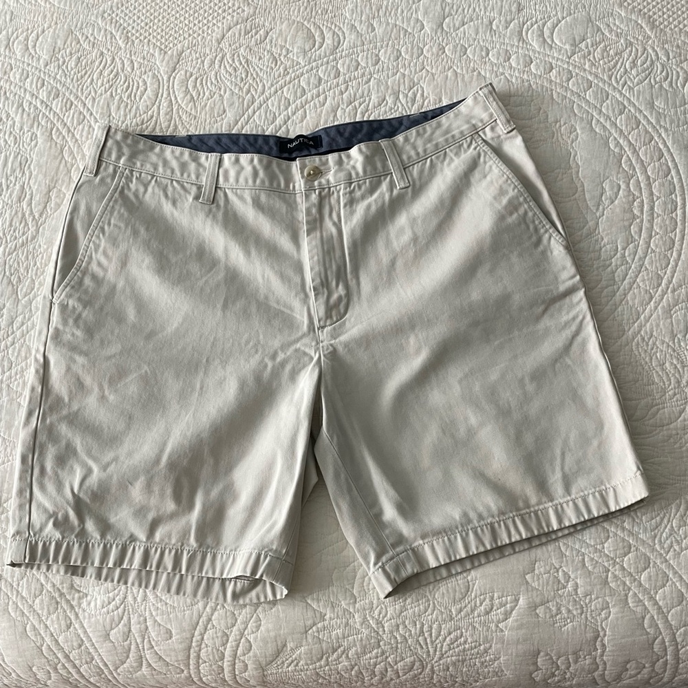 Men’s size 36 Nautical Shorts.